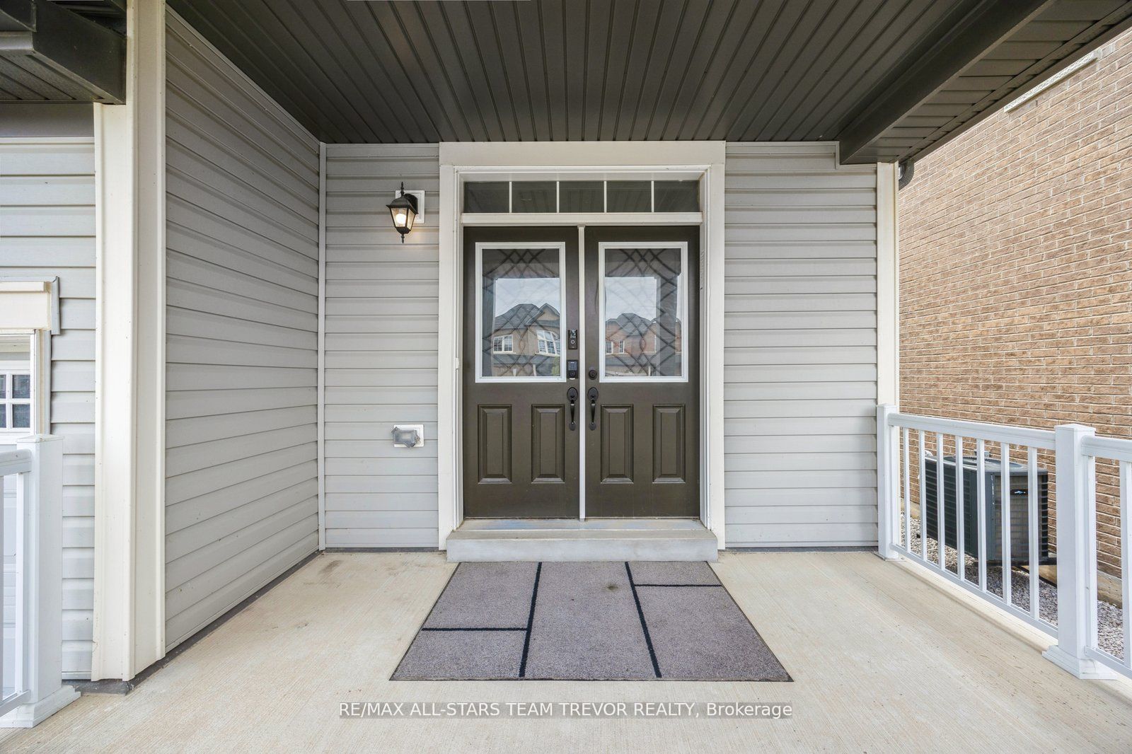 83 Kingknoll Crescent