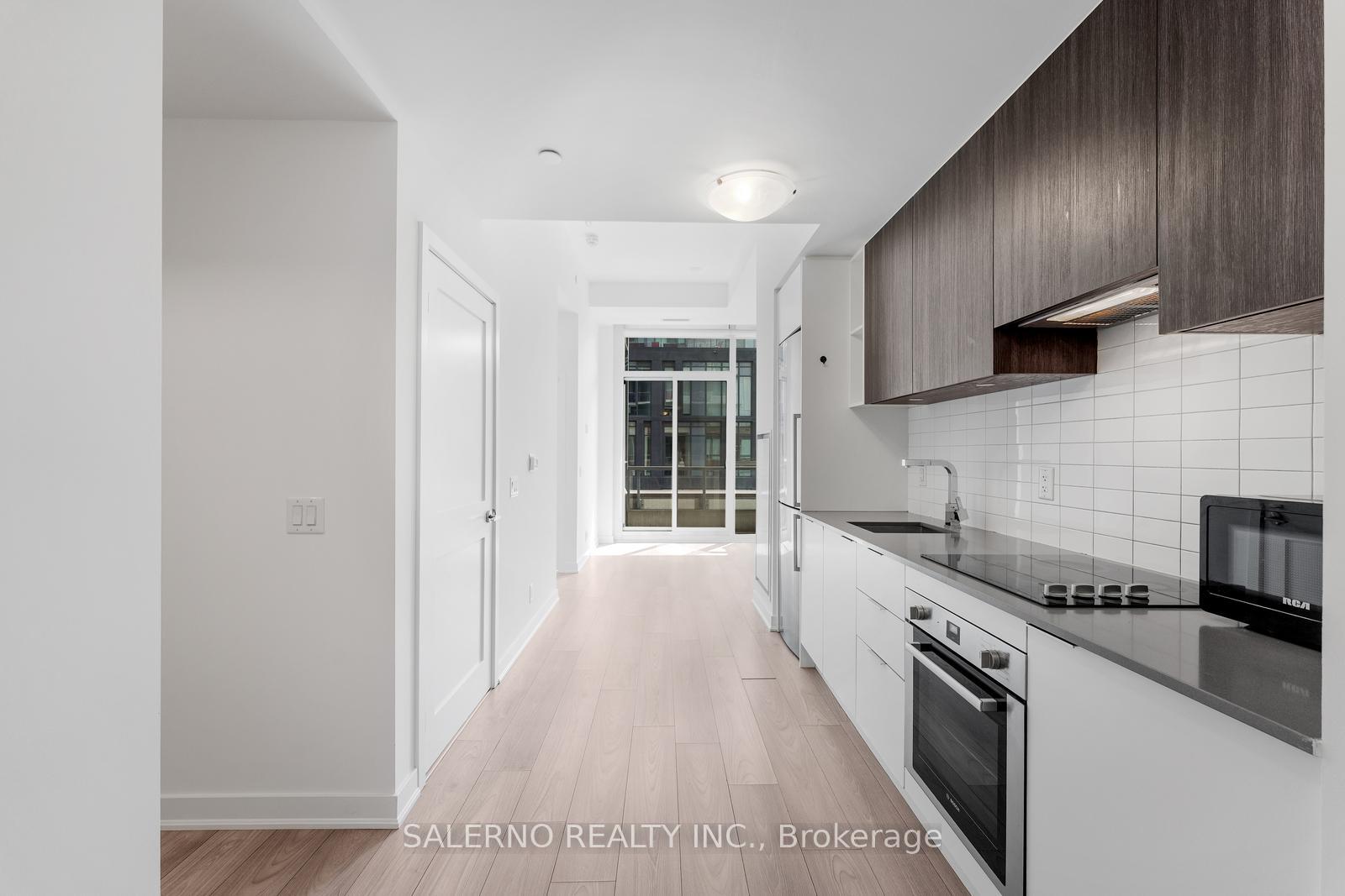 2 Bedrooms Condo at 120 Parliament, Toronto For sale