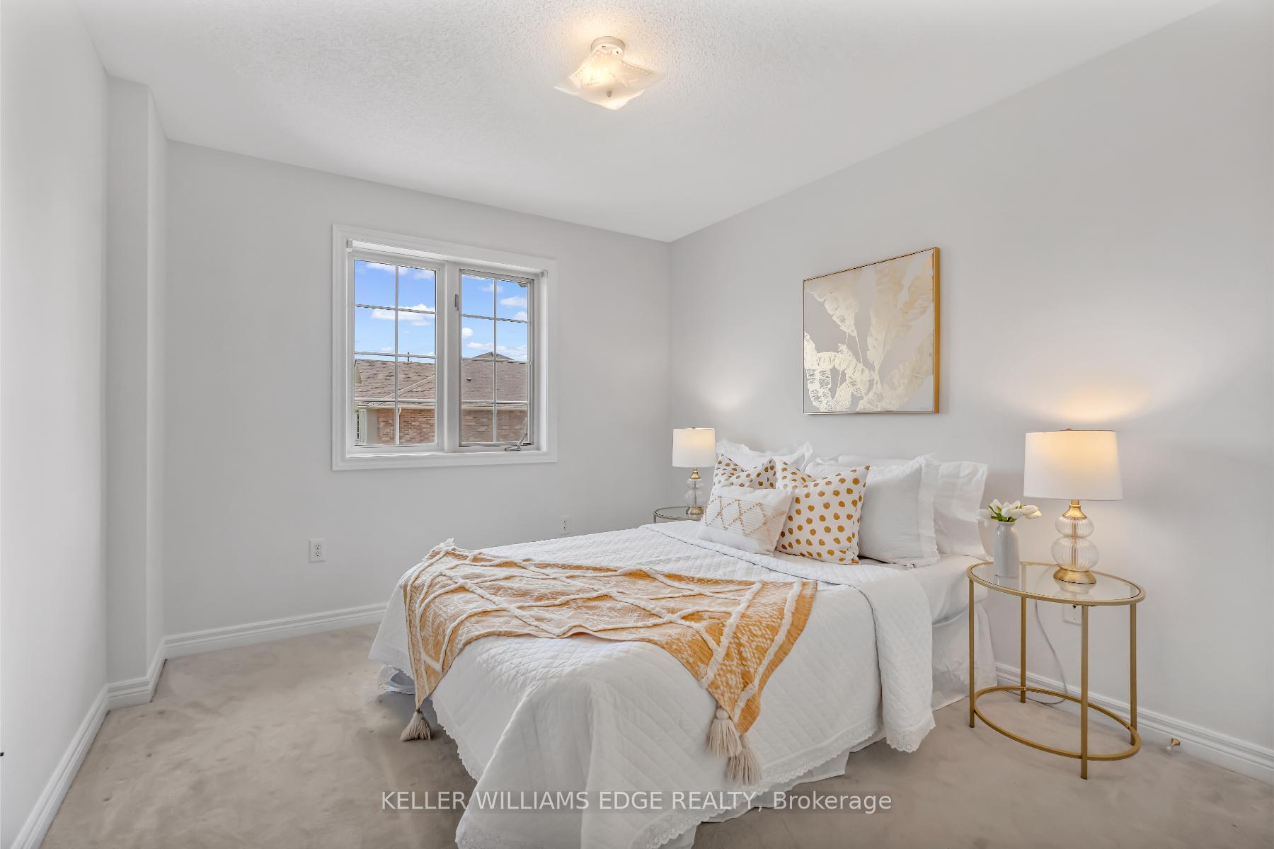 2 Bedrooms Condo at 4045 Upper Middle, Burlington For sale