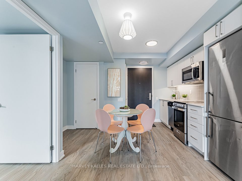 38 Monte Kwinter Court 902