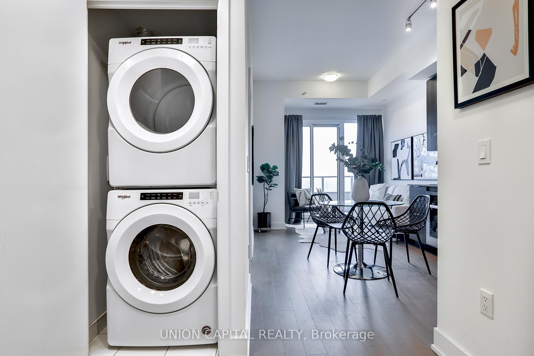 2 Bedrooms Condo at 20 Shore Breeze, Toronto For sale