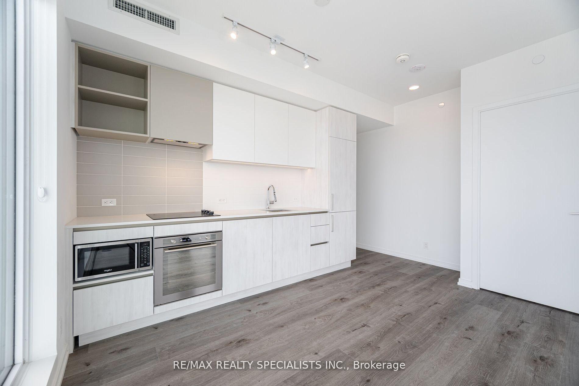 2 Bedrooms Condo at 7890 Jane,  Vaughan For sale