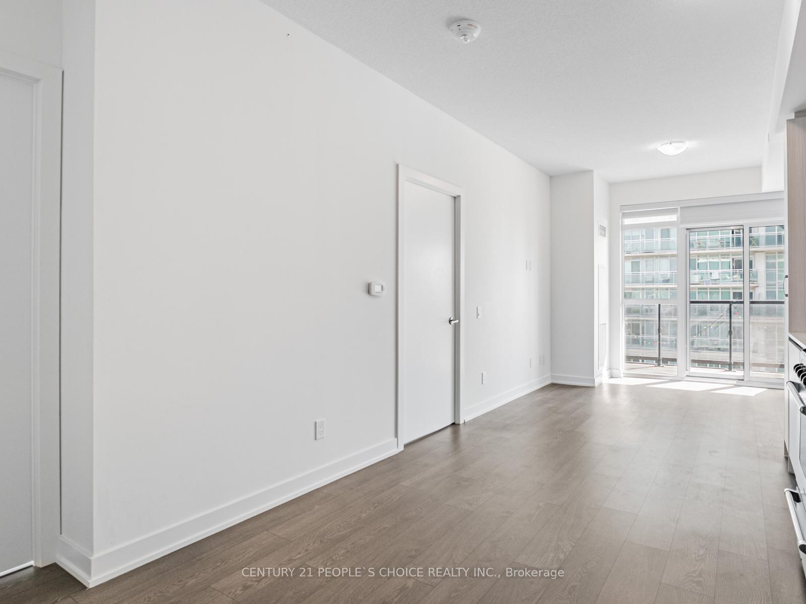 2 Bedrooms Condo at 251 Manitoba, Toronto For sale
