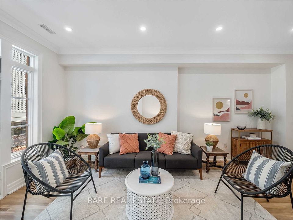 65 Pleasant Boulevard
