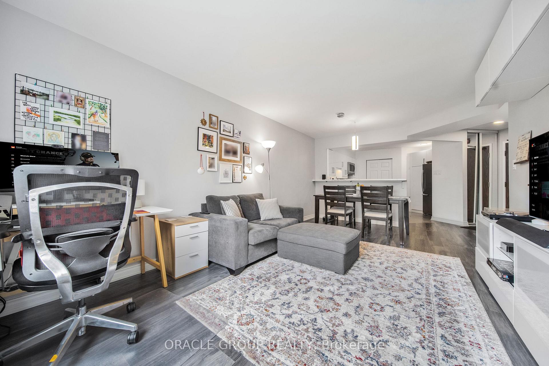 1 Bedroom Condo at 1485 Lakeshore,  Mississauga For sale