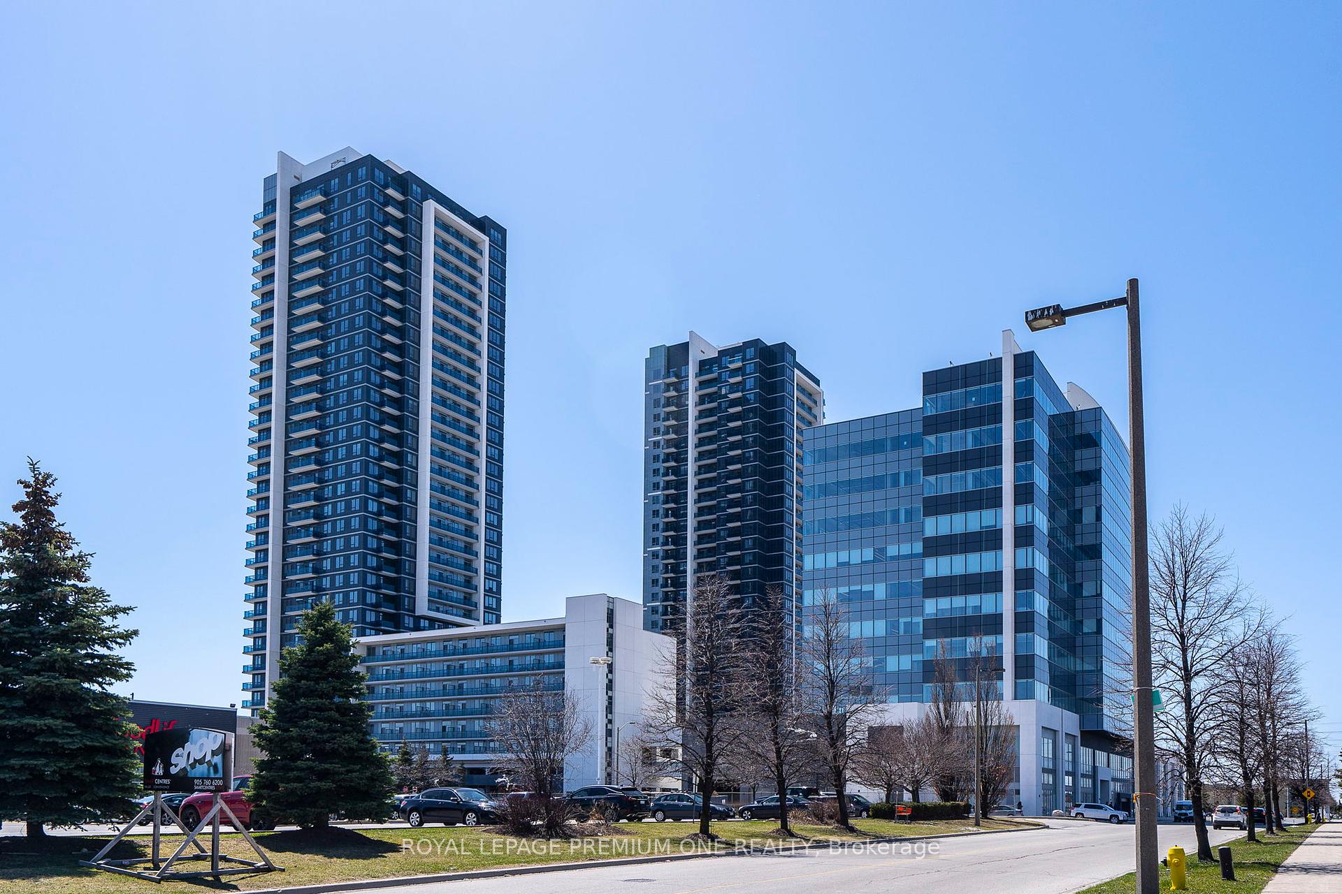 2 Bedrooms Condo at 3600 Highway 7, Vaughan For sale