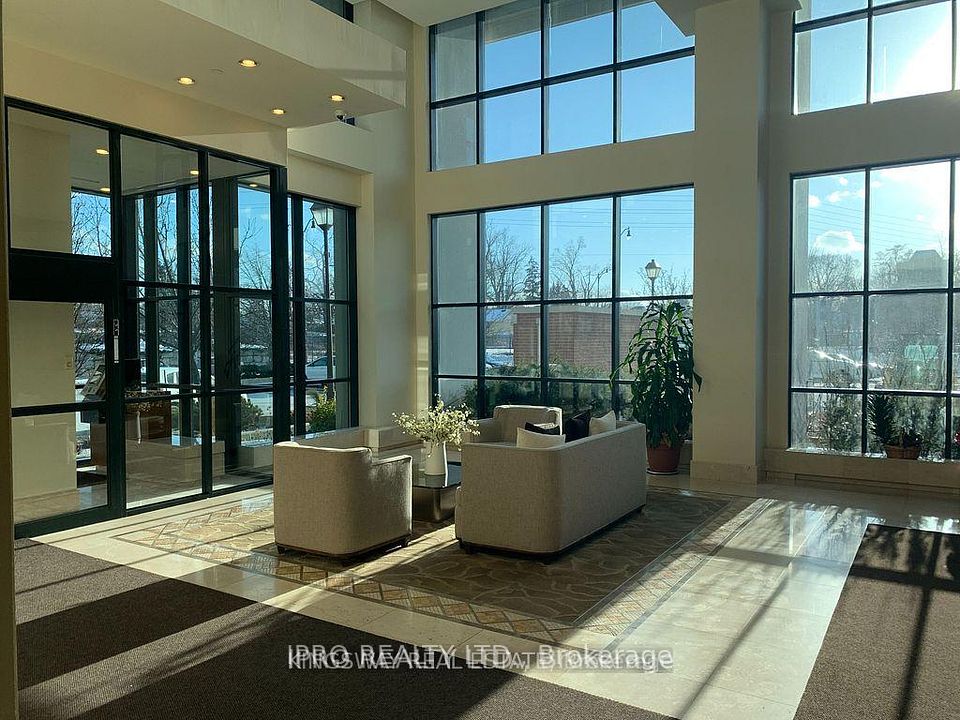 #1305 - 100 John Street, Brampton, ON L6W 0A8
