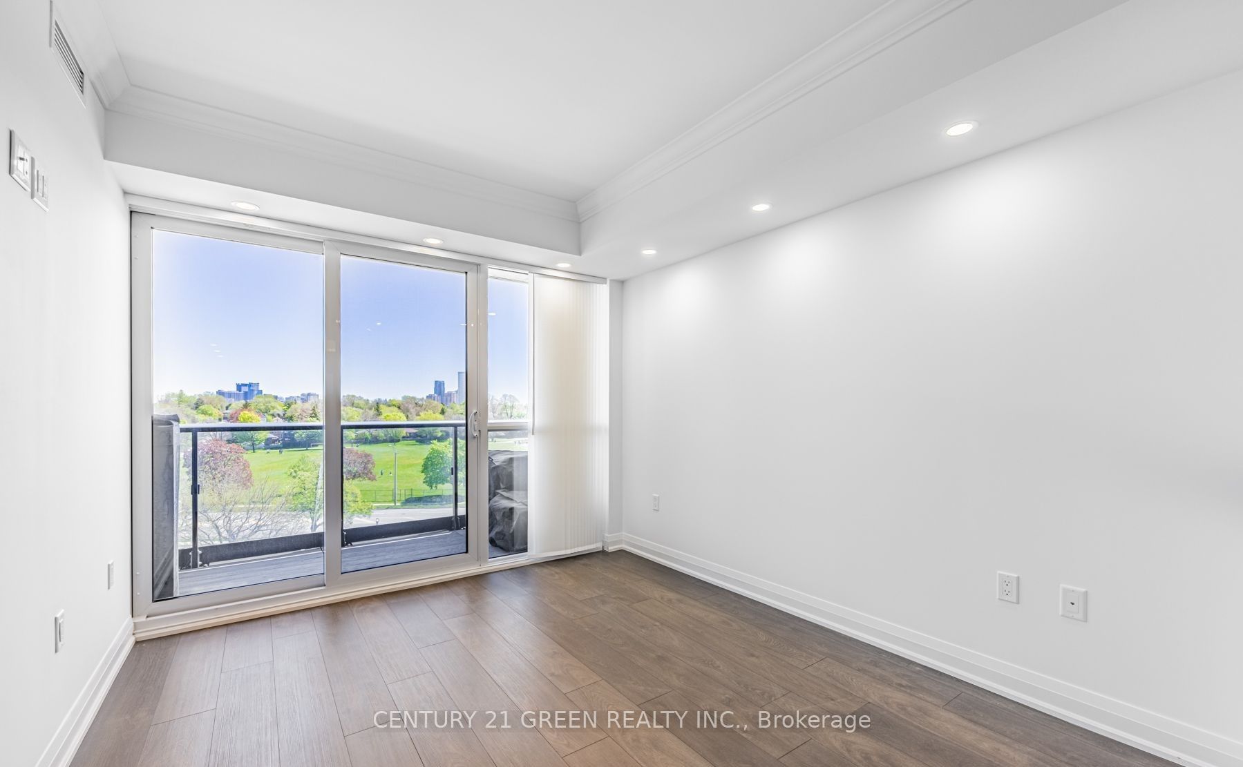 10 Gibbs Road, #514