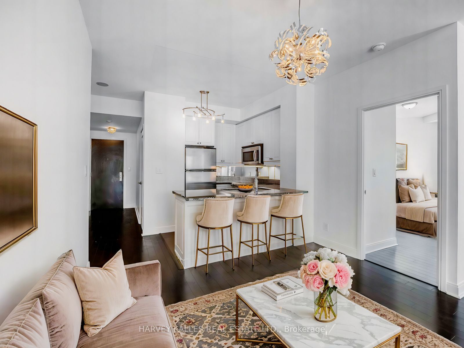 60 Absolute Avenue, #602
