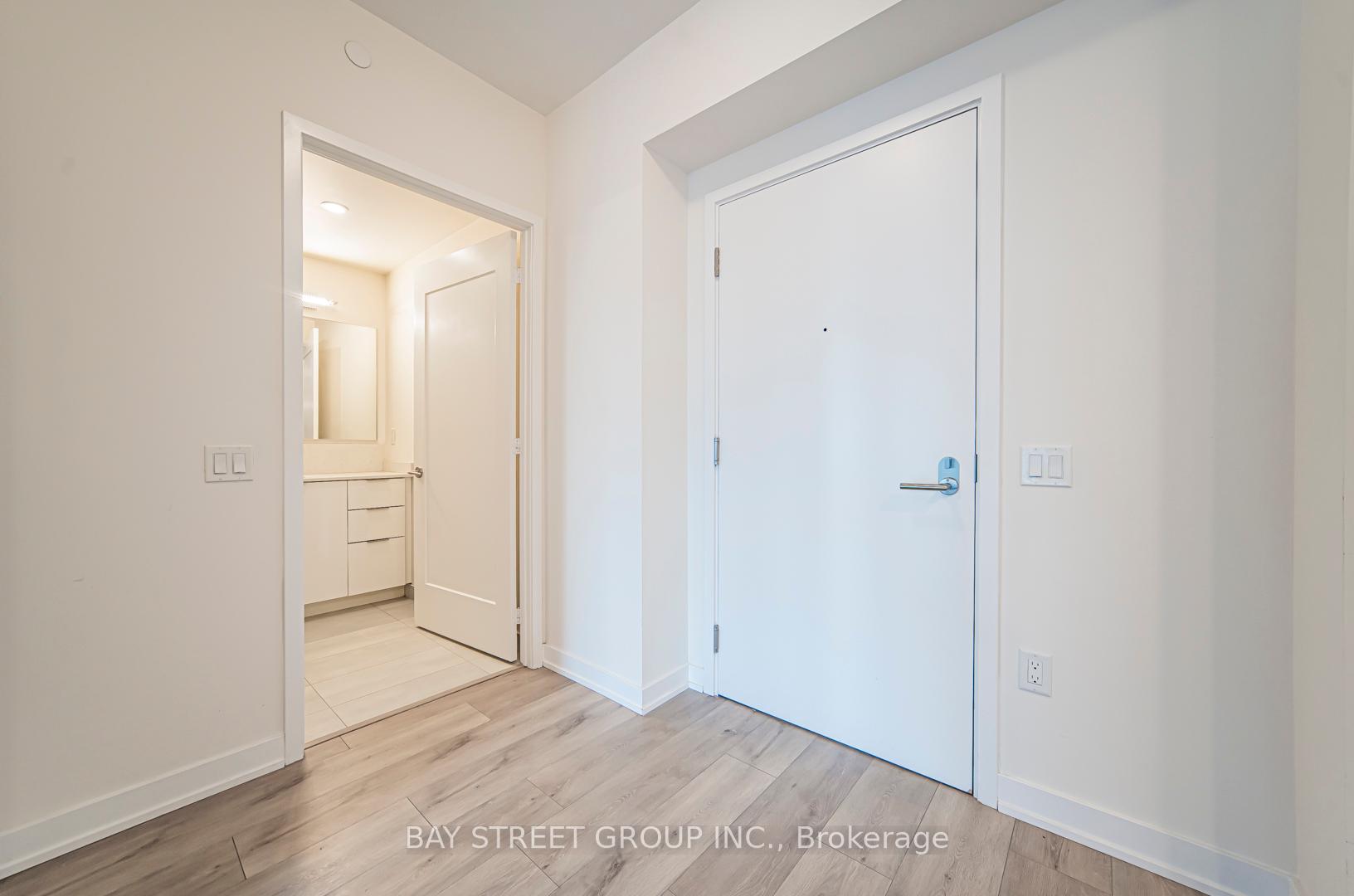 1 Bedroom Condo at 28 Freeland, Toronto For sale