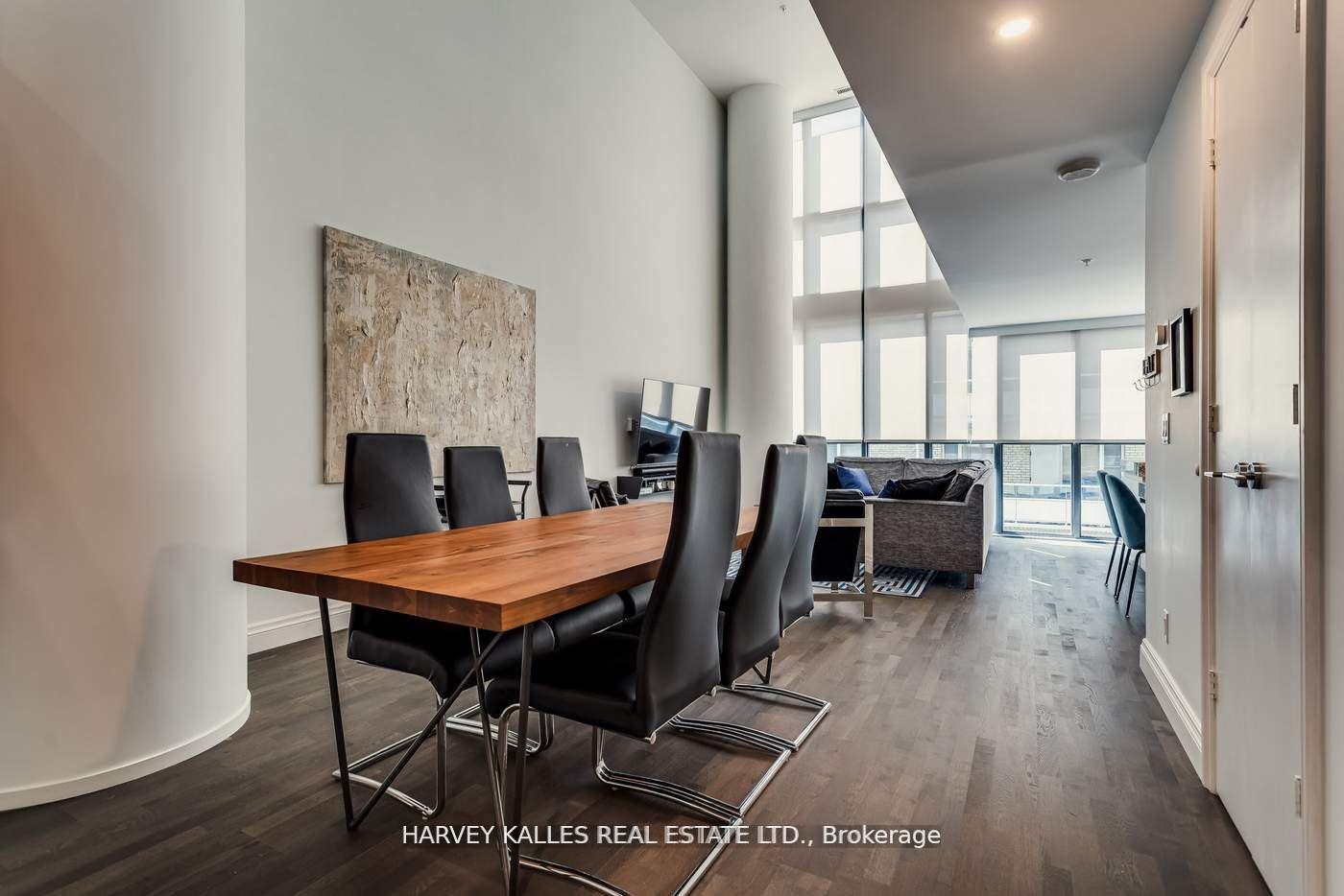 4 Bedrooms Condo at 101 Charles, Toronto For sale