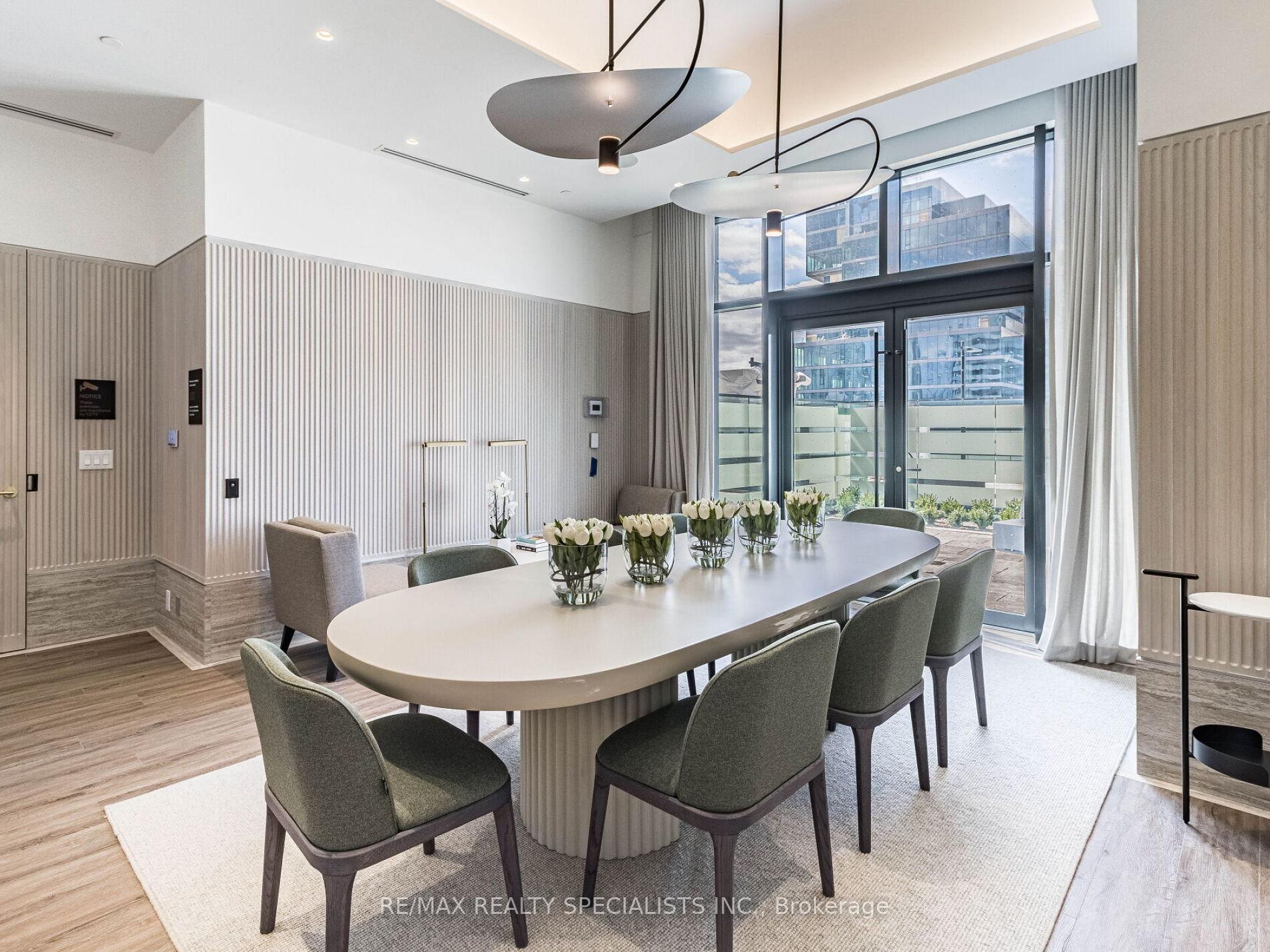 3 Bedrooms Condo at 480 Front,  Toronto For sale
