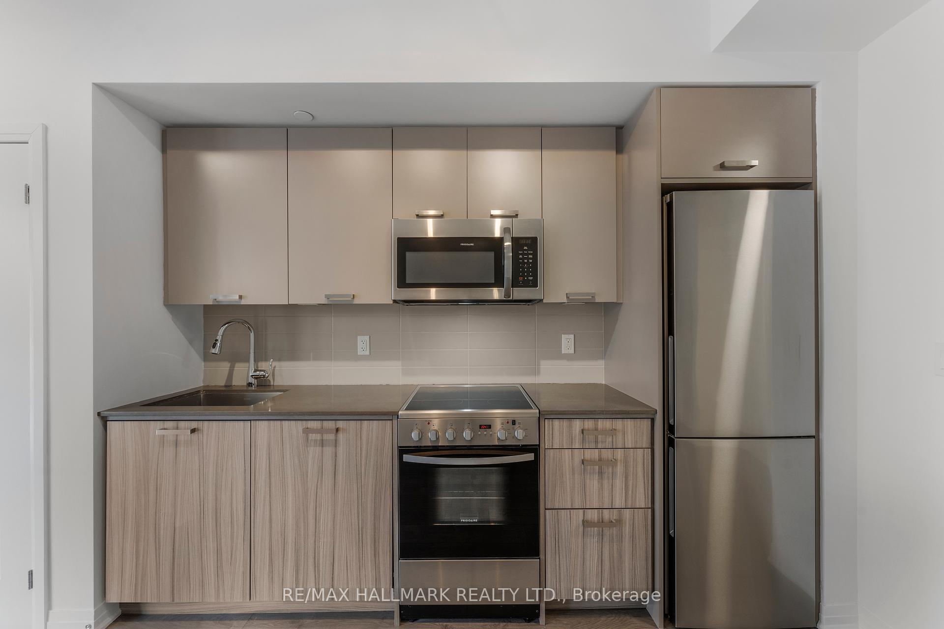 2 Bedrooms Condo at 2301 Danforth, Toronto For sale