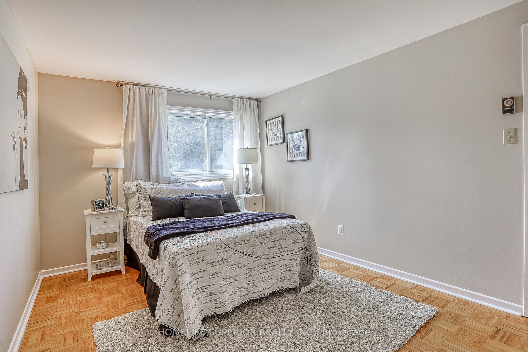 3 Bedrooms Condo at 121 Centennial, Toronto For sale