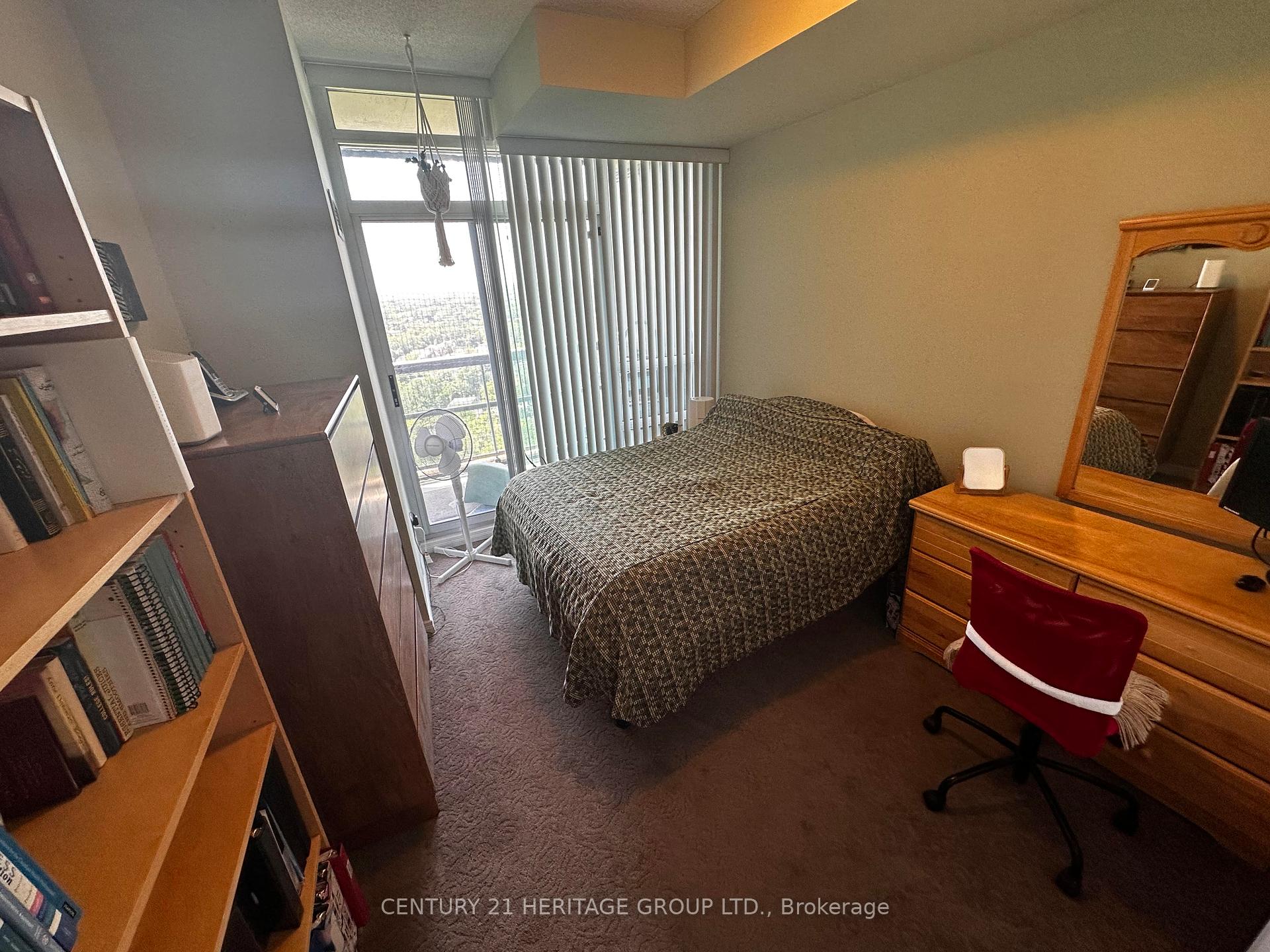1 Bedroom Condo at 509 Beecroft, Toronto For sale