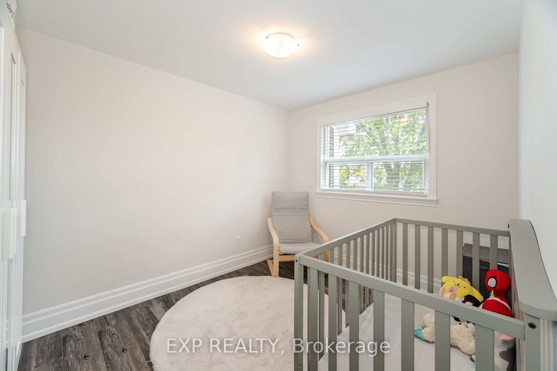 384 Daralea Heights