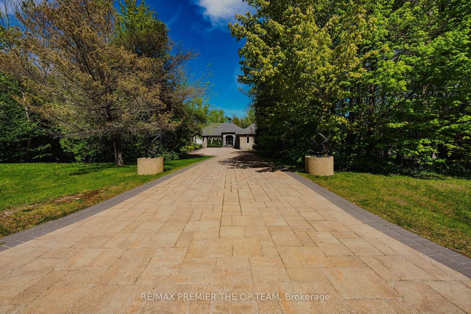 1856 Innisbrook Street, Innisfil, ON L9S 5A3