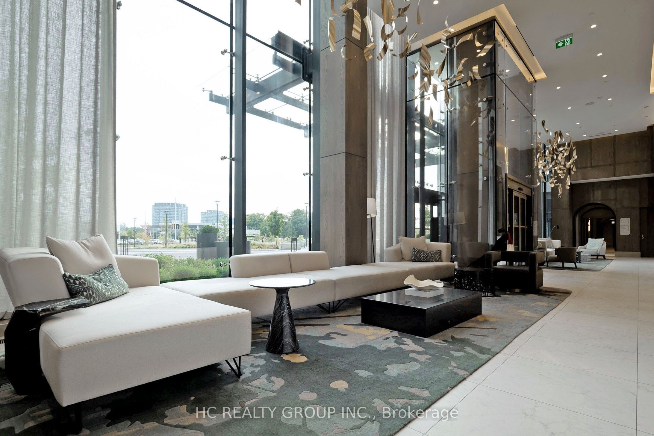 30 Inn On The Park Drive, #222