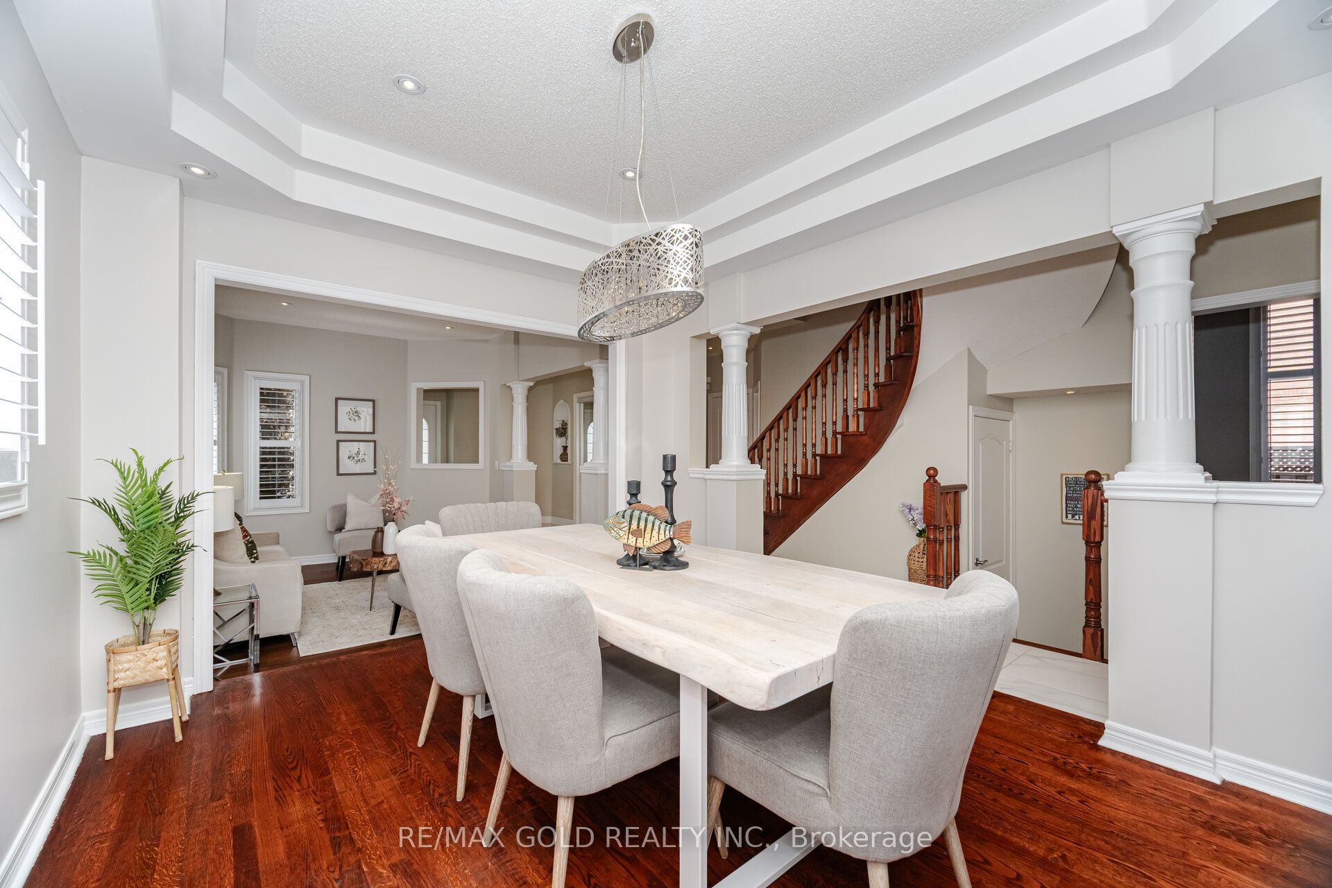 55 Royal Valley Drive