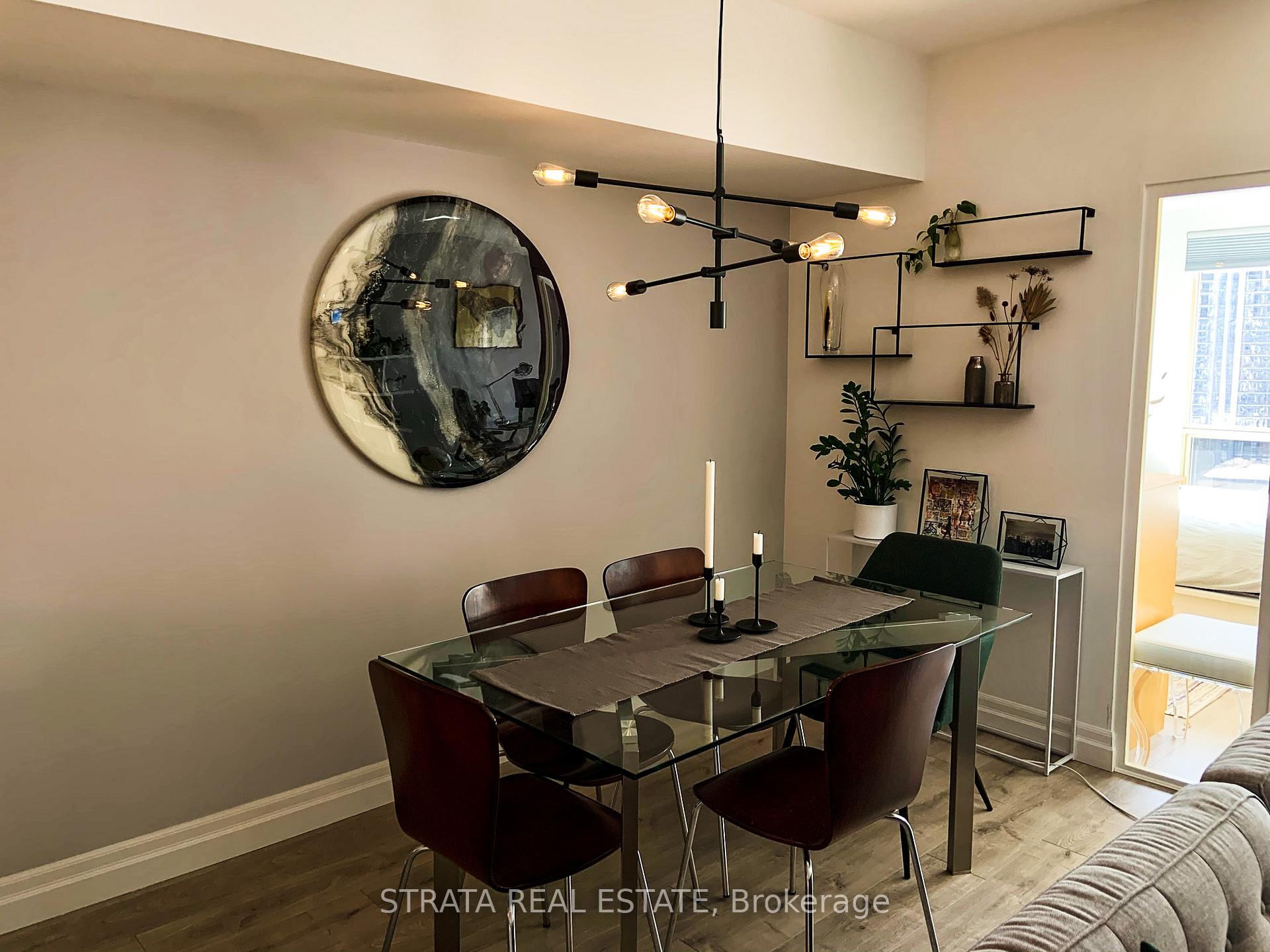 2 Bedrooms Condo at 25 The Esplanade, Toronto For sale