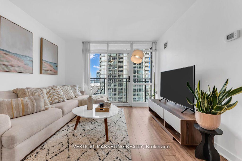 2 Bedrooms Condo at 11 Brunel, Toronto For sale