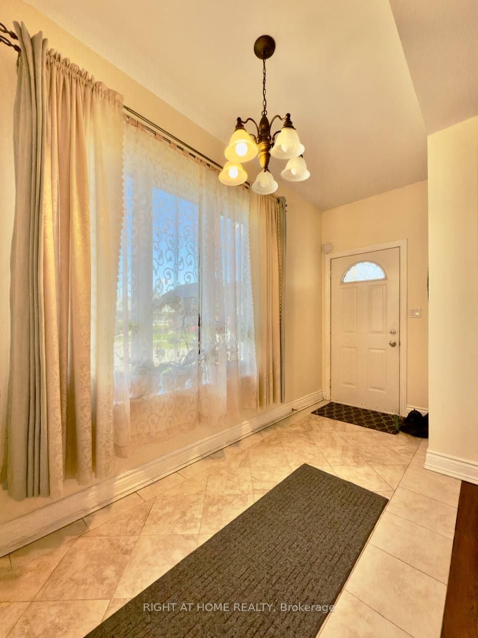 25 Burlingame Road