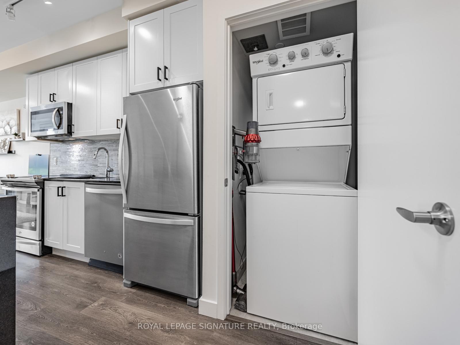 1 Bedroom Condo at 210 Sabina, Oakville For sale