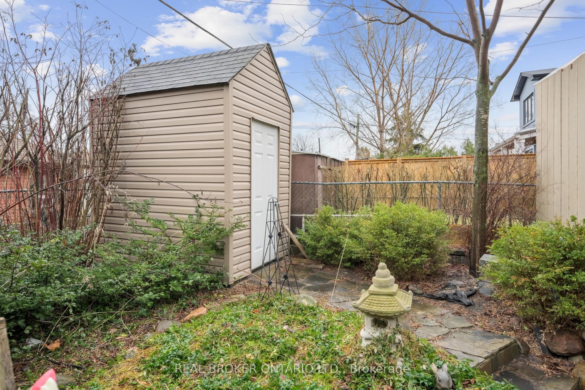 105 Wiley Avenue
