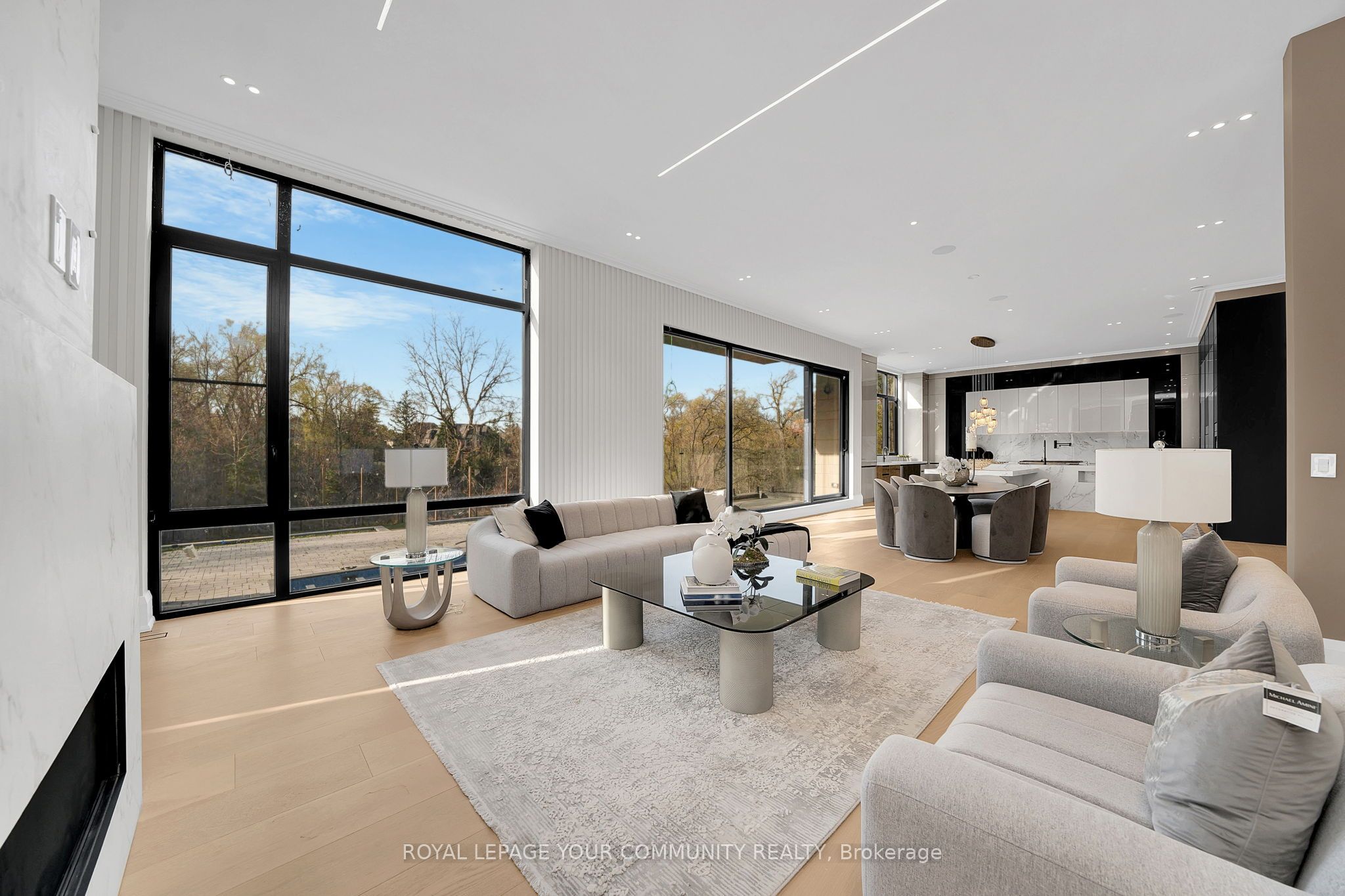 8 Poplar Drive