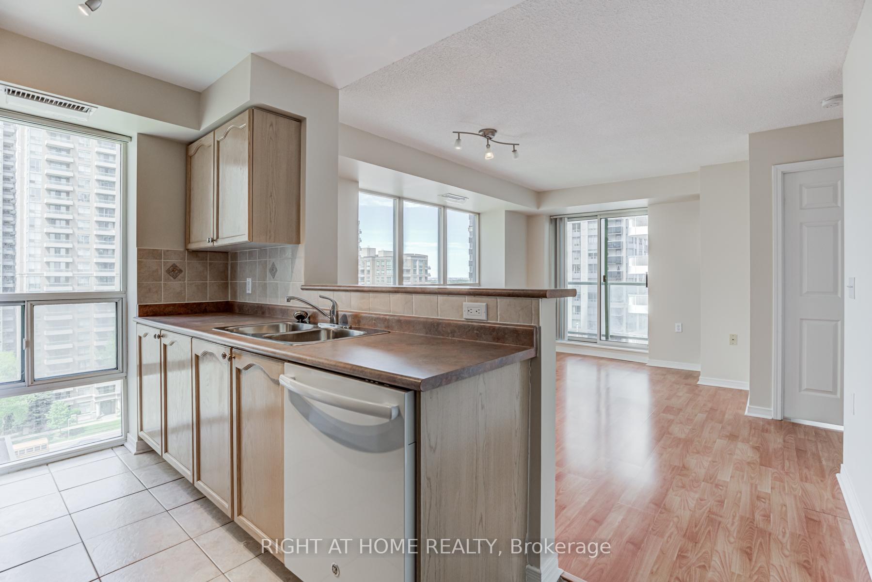 1 Bedroom Condo at 28 Olive, Toronto For sale