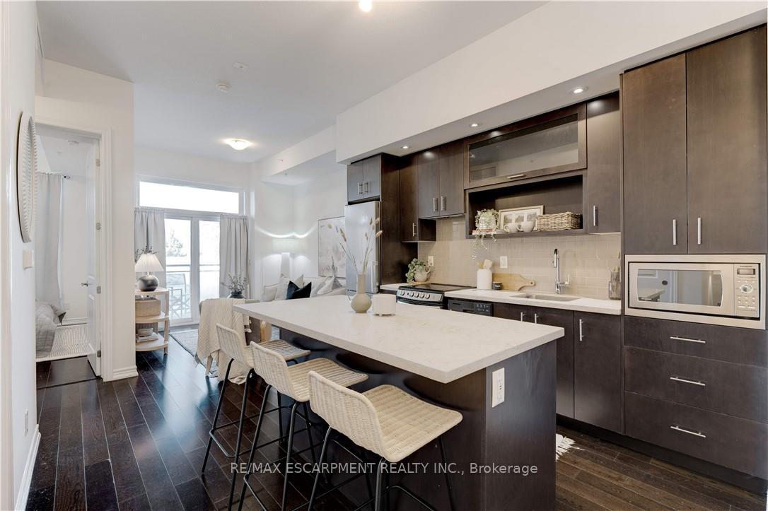 1 Bedroom Condo at 457 Plains, Burlington For sale