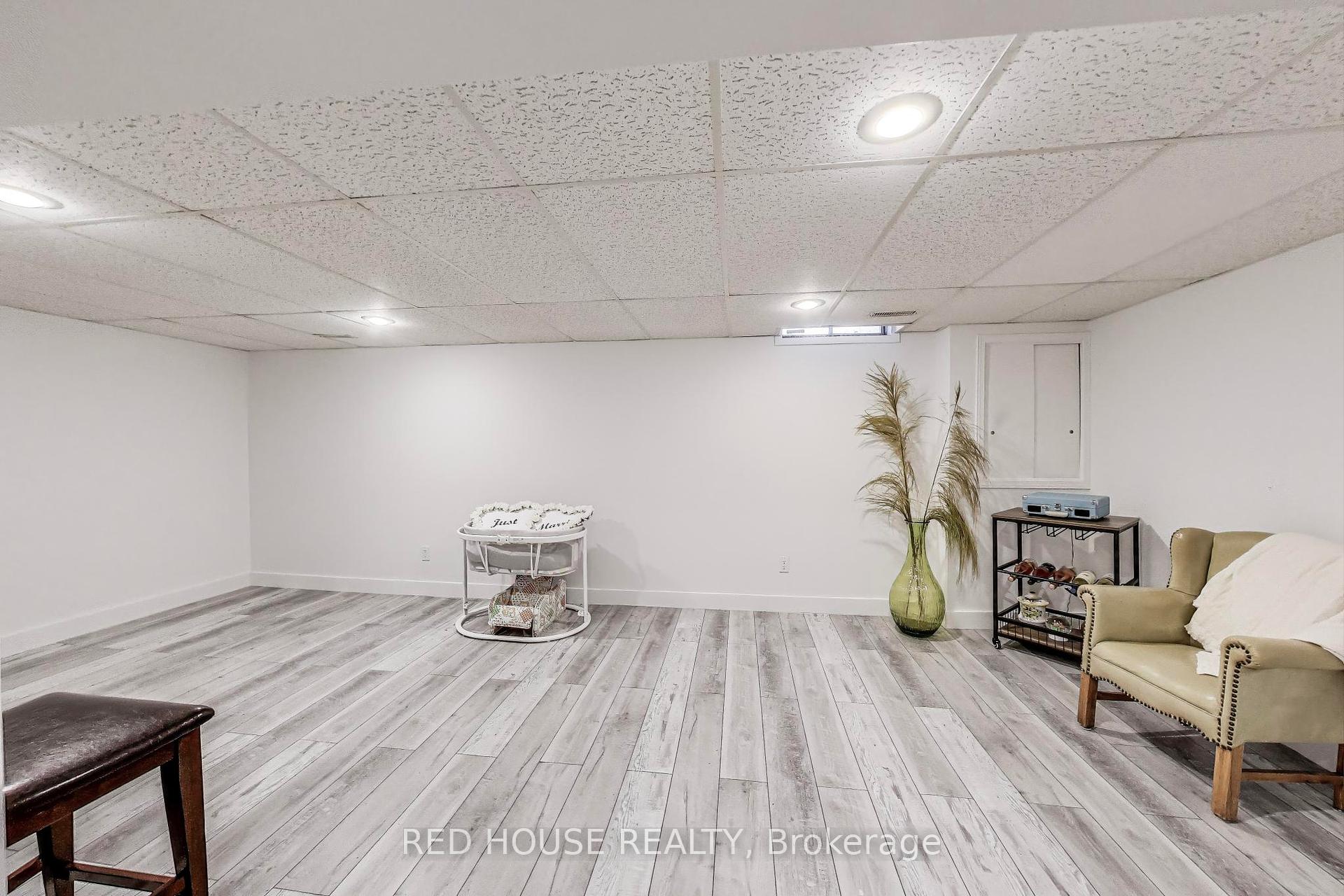 4 Bedrooms Condo at 3510 South Millway, Mississauga For sale