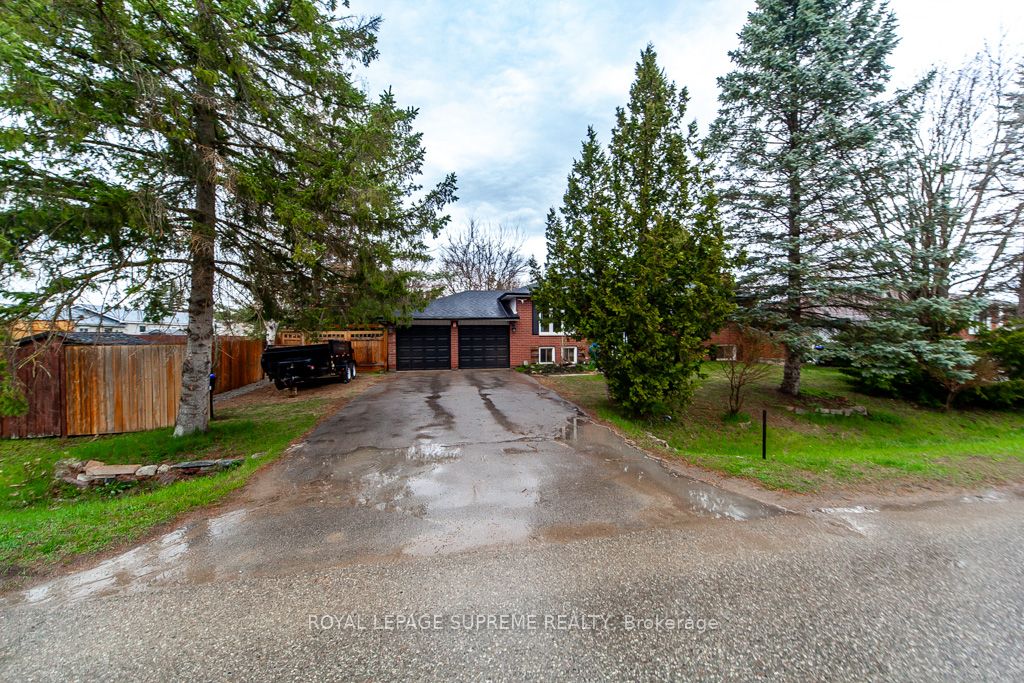 2 Orsi Street, Adjala-Tosorontio, ON L0M 1J0