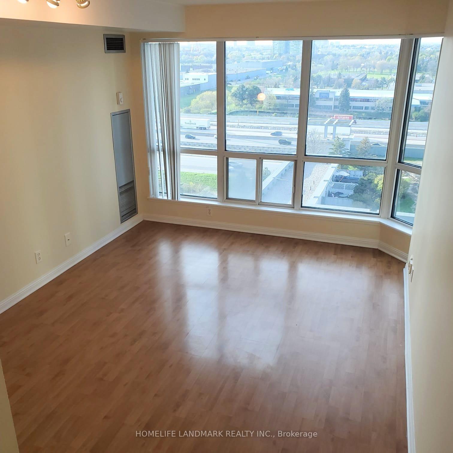 1 Bedroom Condo at 8 Lee Centre, Toronto For sale
