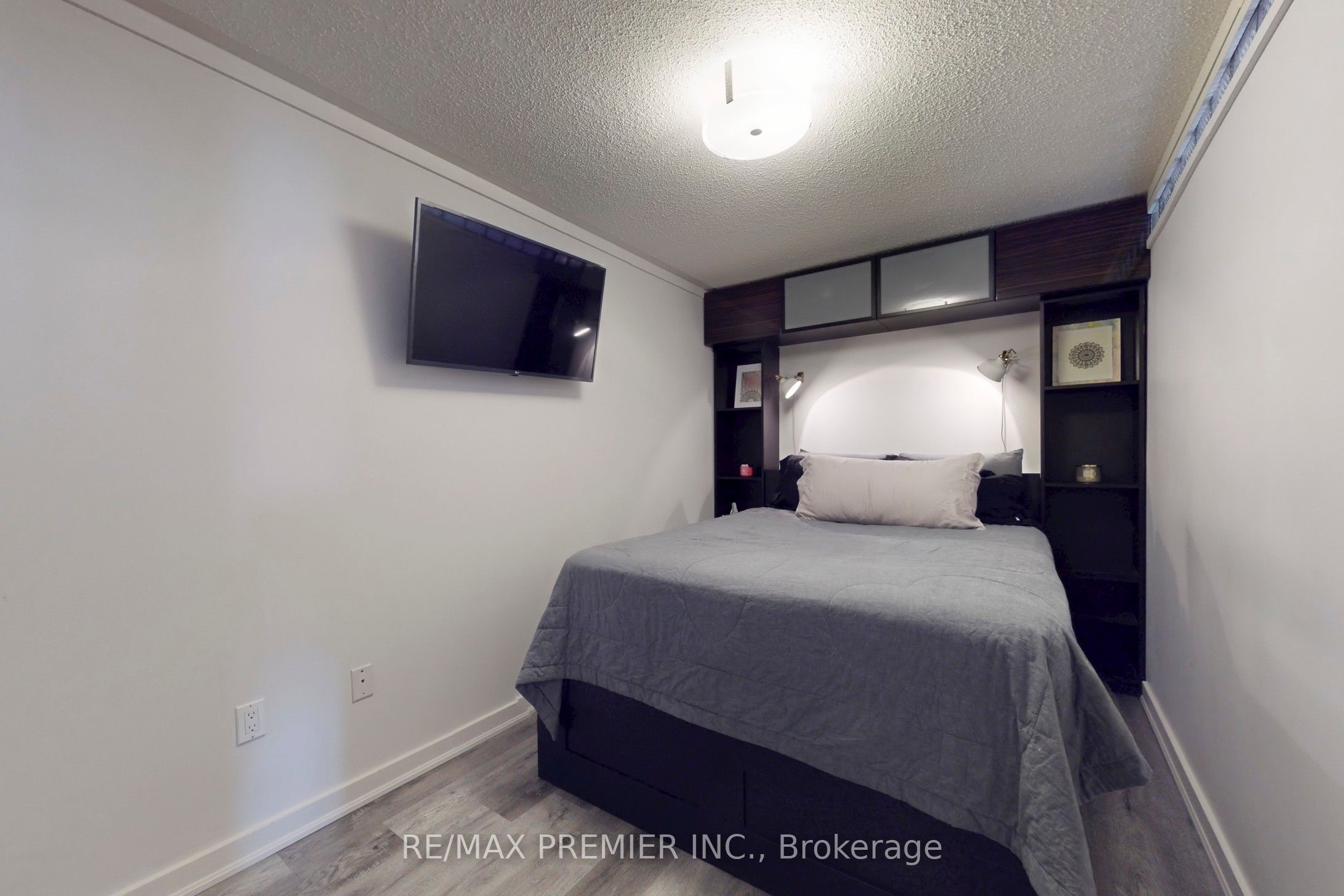119 Bristol Road E, #34