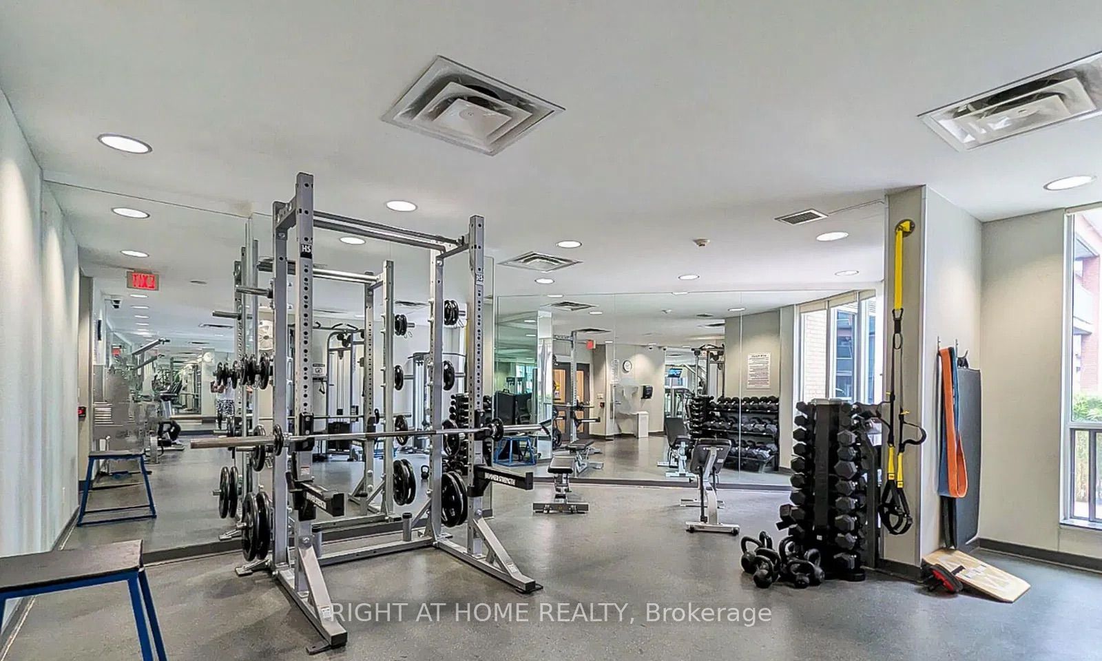 1005 King Street W, #613