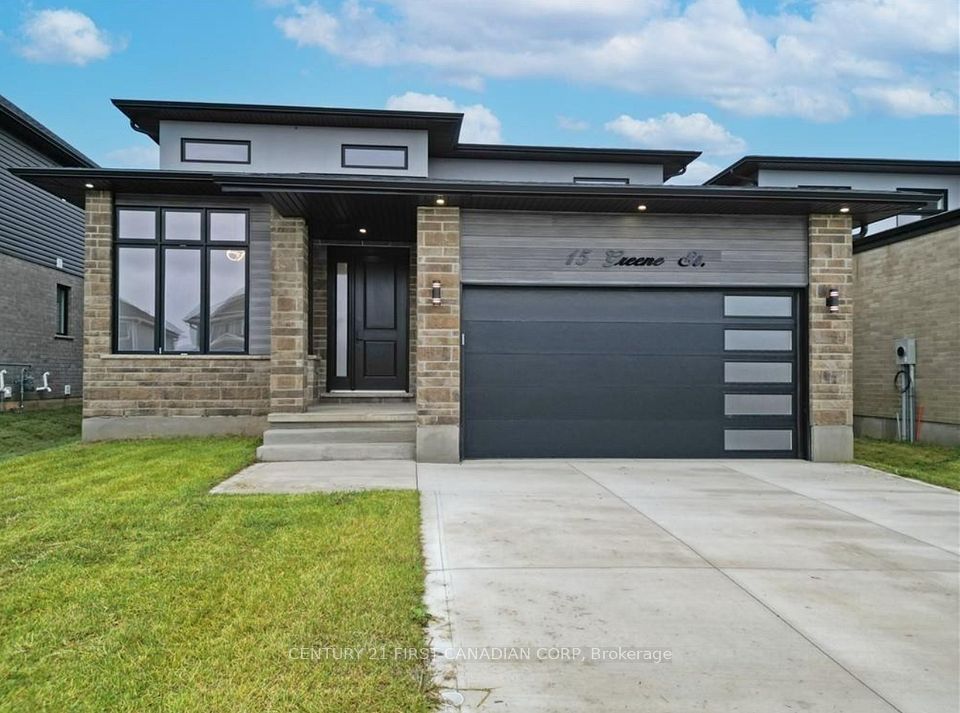 15 Greene Street, South Huron, ON N0M 1S2