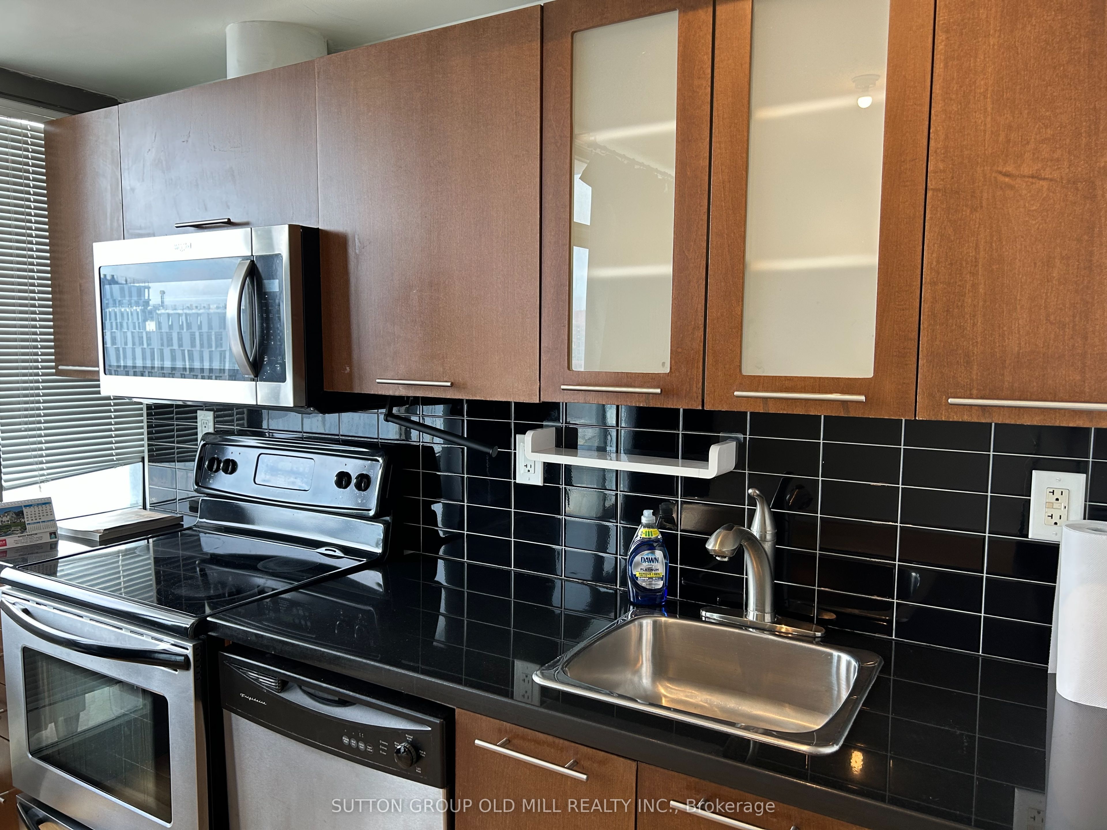 33 Mill Street, #1103