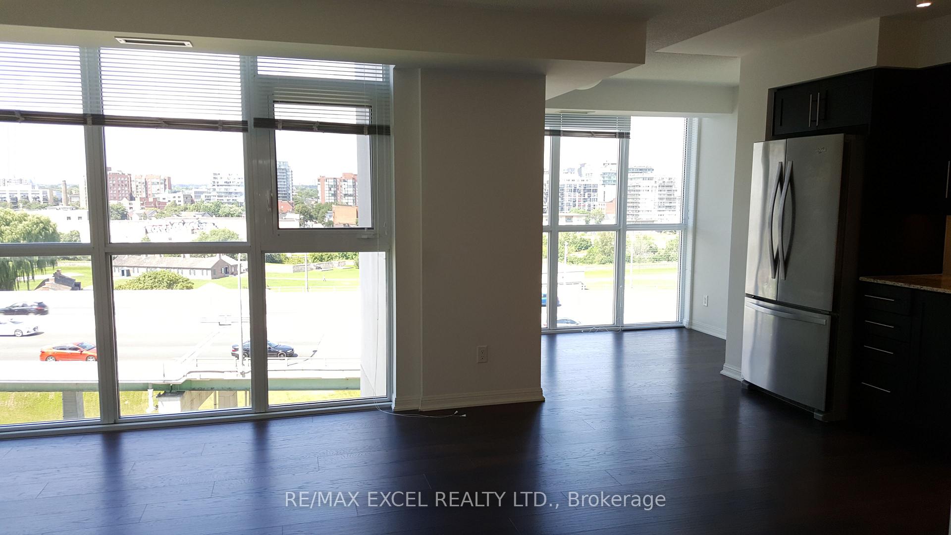 2 Bedrooms Condo at 38 Grand Magazine, Toronto For sale
