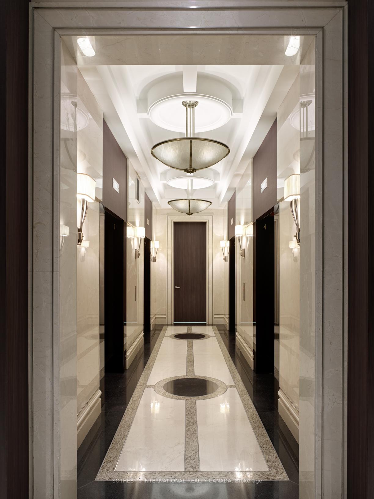 2 Bedrooms Condo at 10 Bellair, Toronto For sale