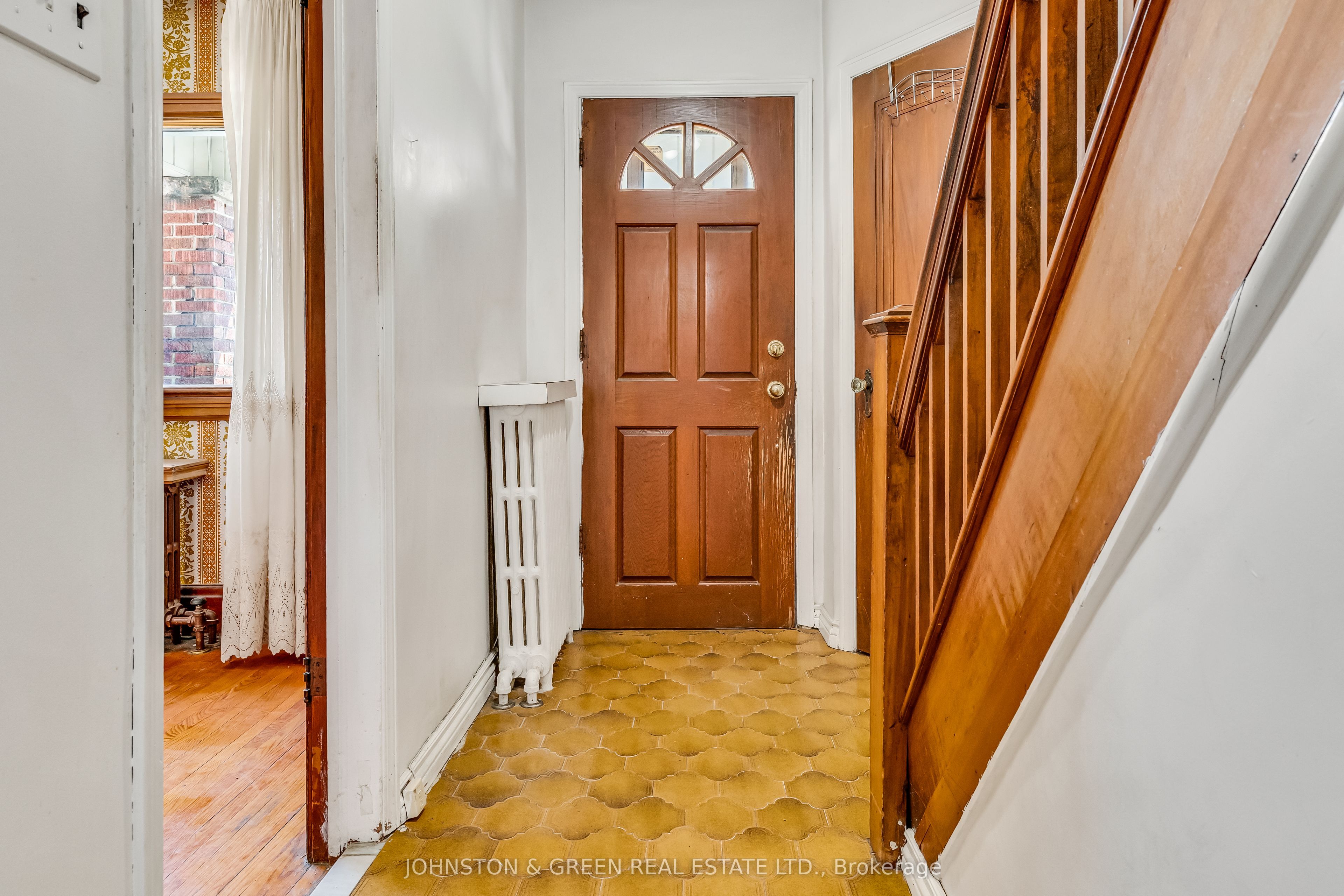 416 Mortimer Avenue