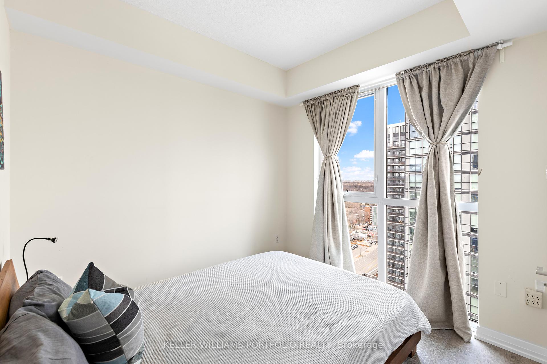 2 Bedrooms Condo at 50 Thomas Riley, Toronto For sale