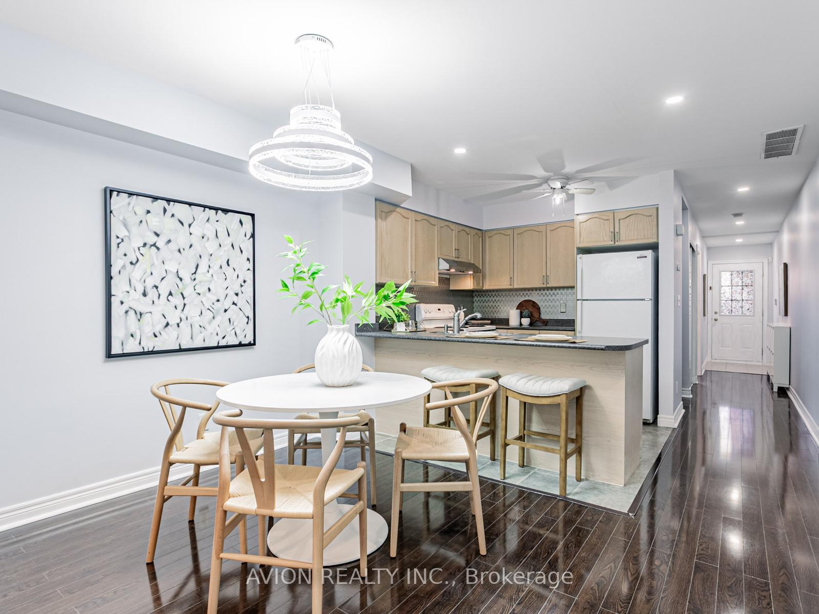 3 Bedrooms Condo at 45 Cedarcroft, Toronto For sale