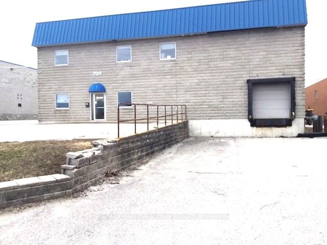 705 Bayview