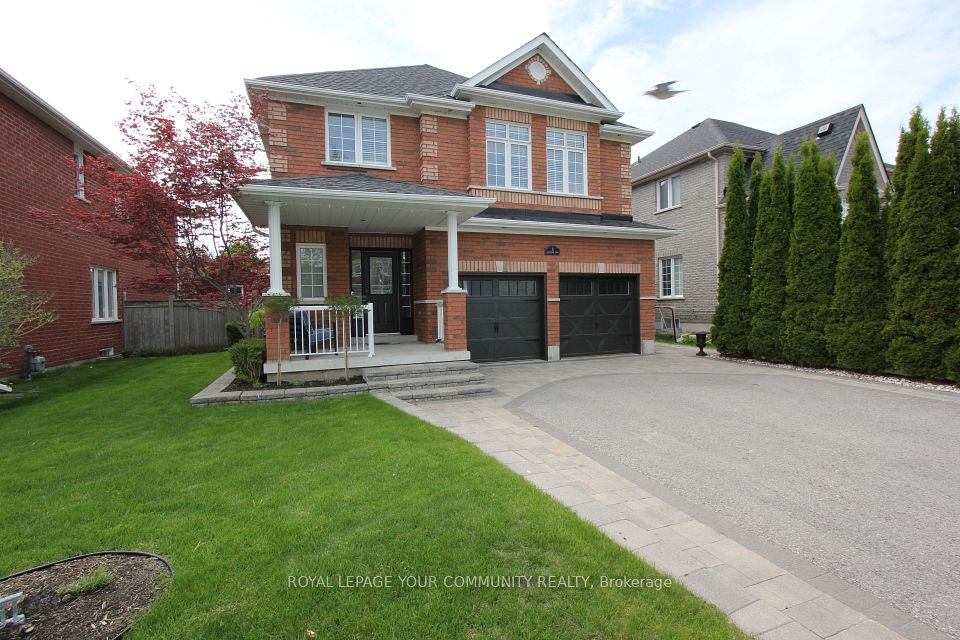 8 Whitestone