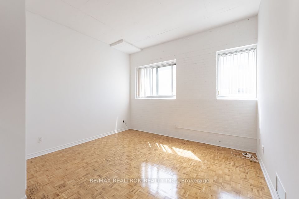 1401 Dupont