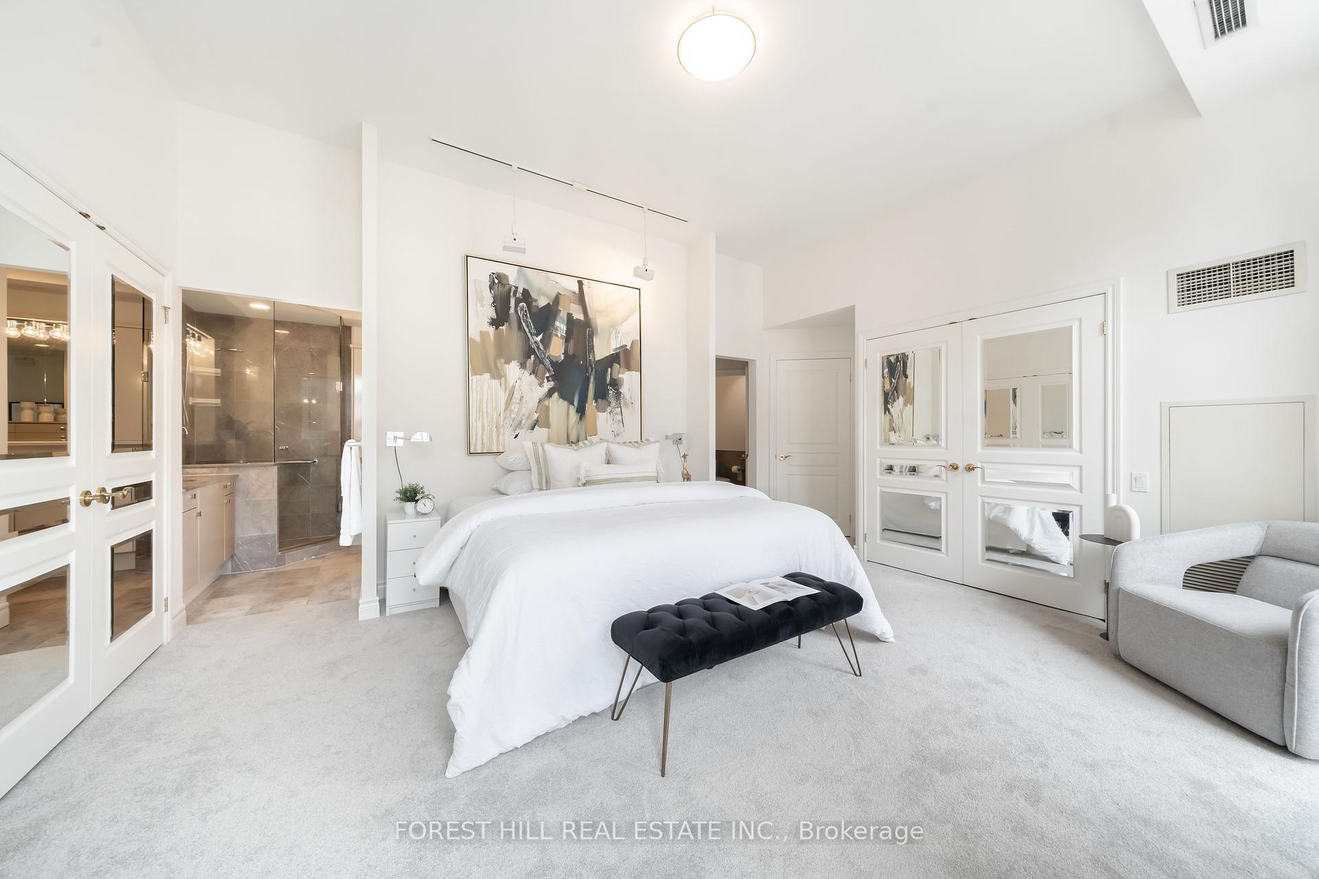3 Bedrooms Condo at 1 Balmoral, Toronto For sale