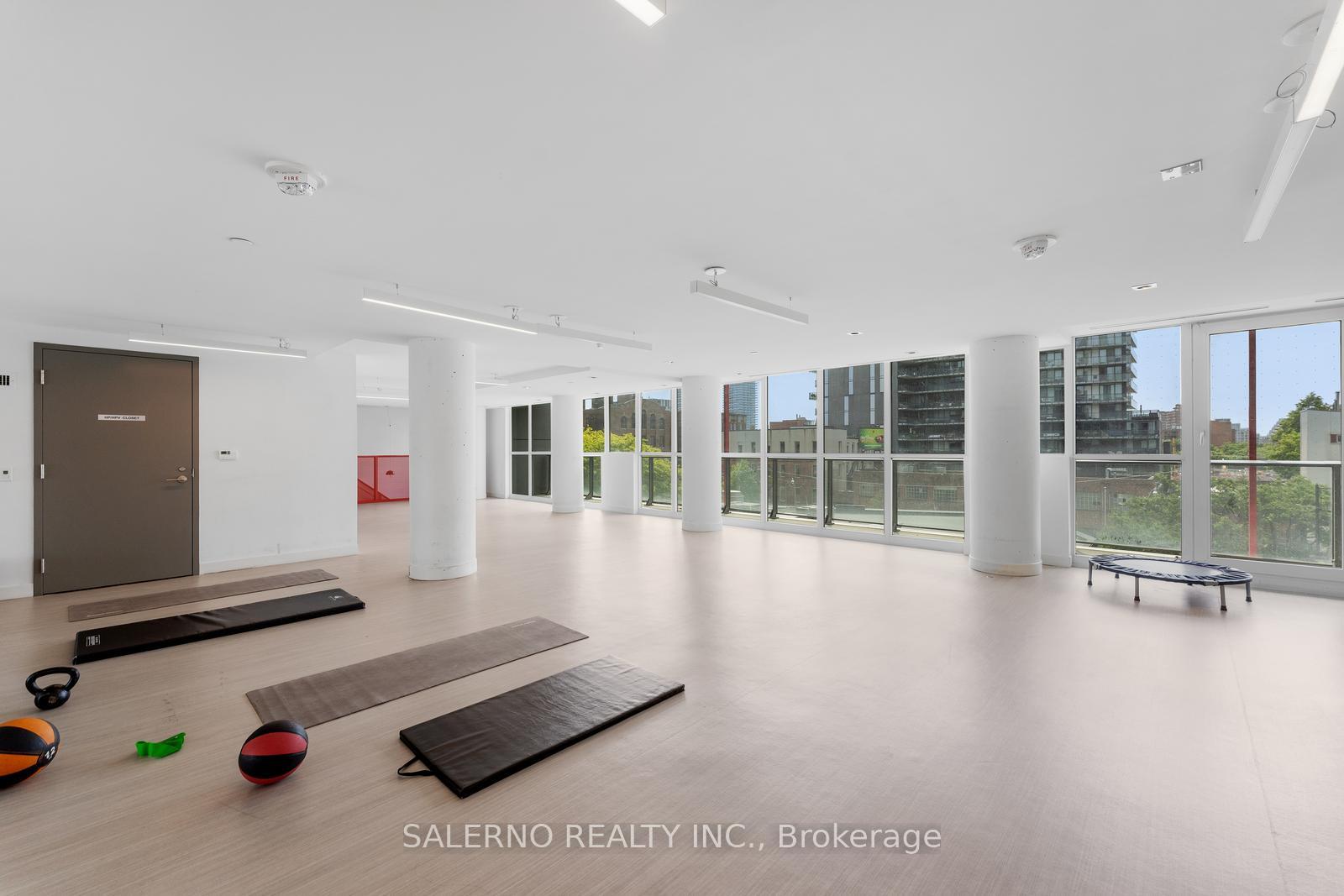 2 Bedrooms Condo at 120 Parliament, Toronto For sale