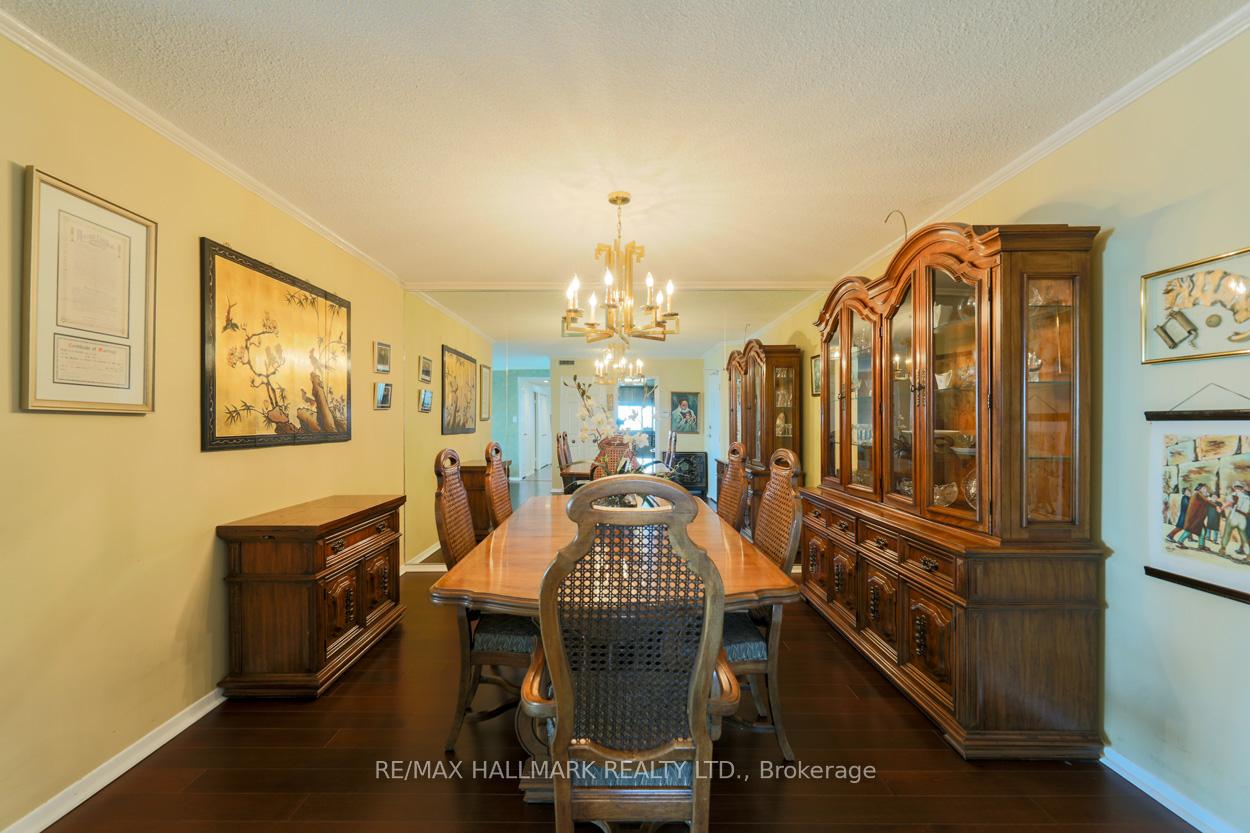 3 Bedrooms Condo at 55 Skymark, Toronto For sale