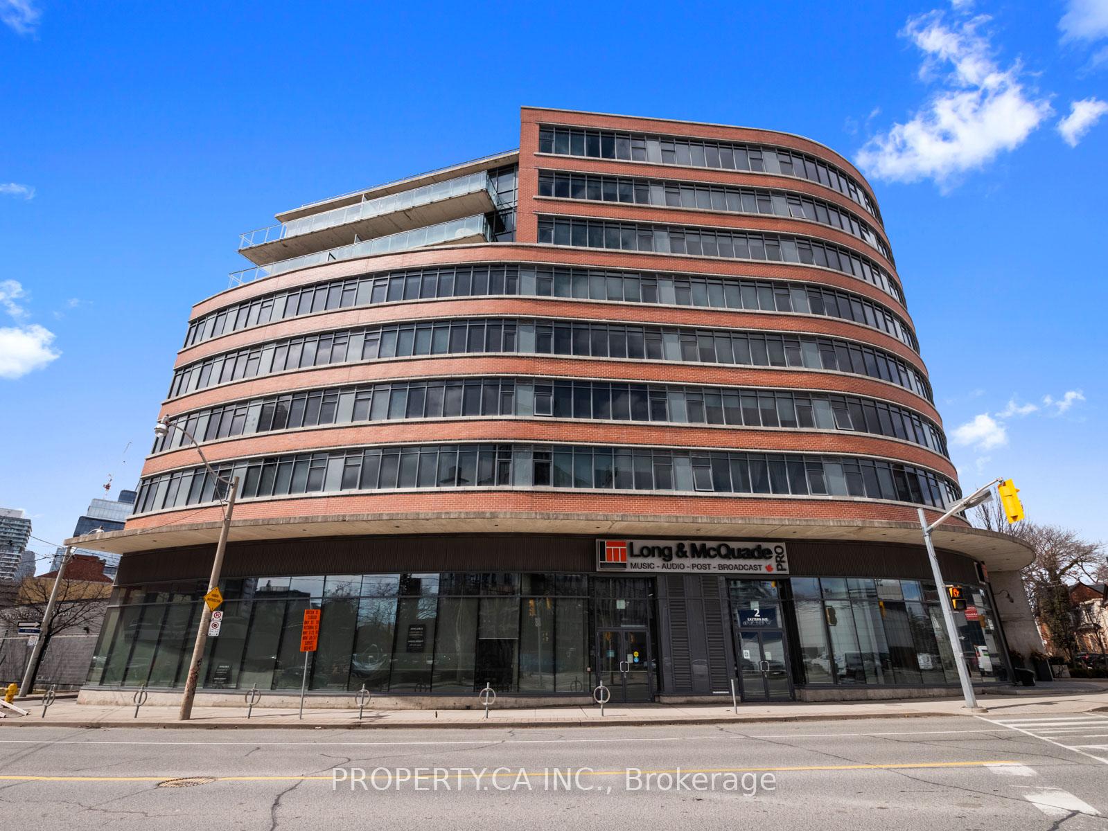 2 Bedrooms Condo at 90 Trinity,  Toronto For sale